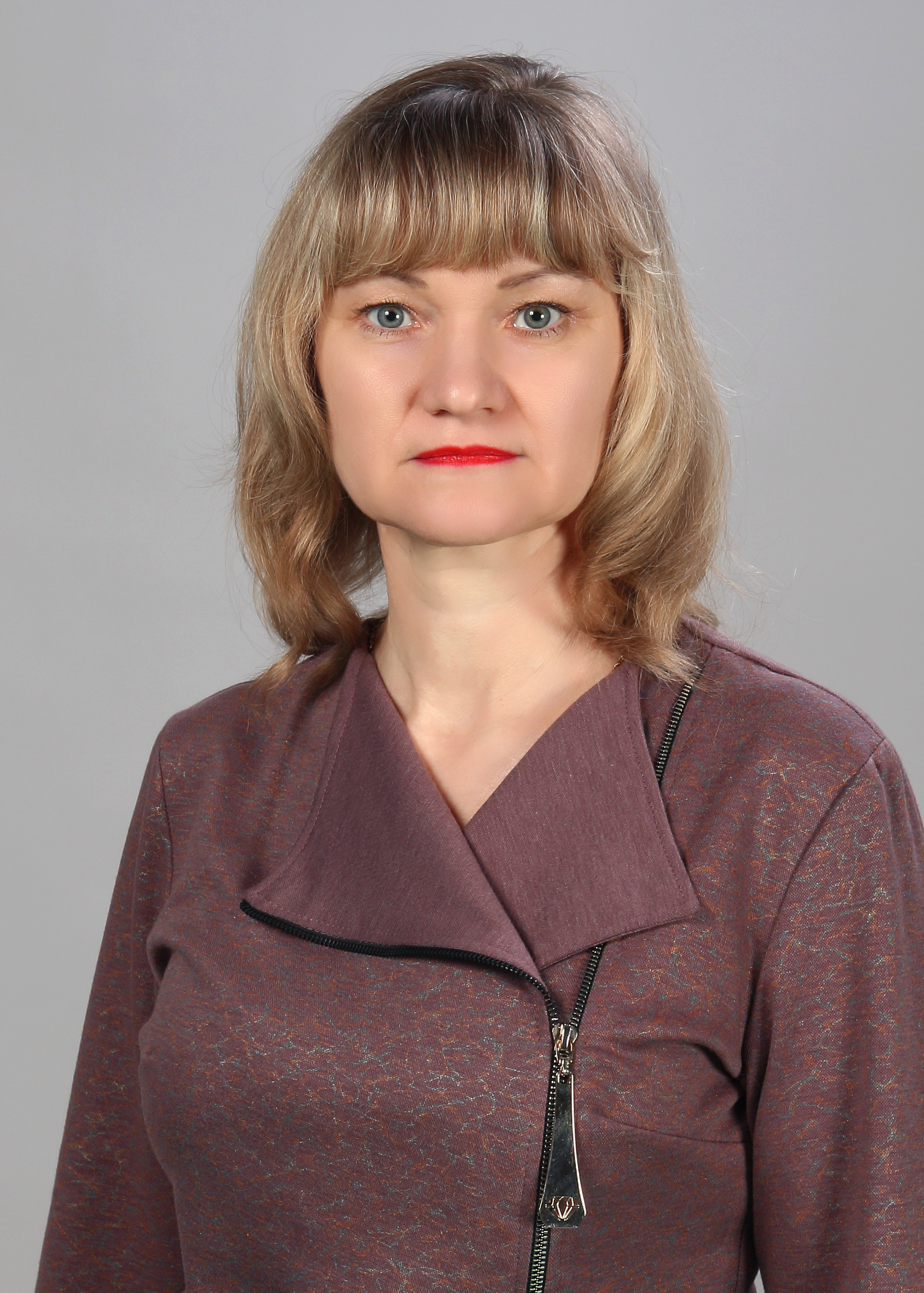 Леонидова Марина Николаевна.